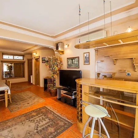Pleasant With Central Location Near Sea In *