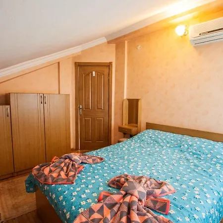 Pleasant With Central Location Near Sea In Apartment *